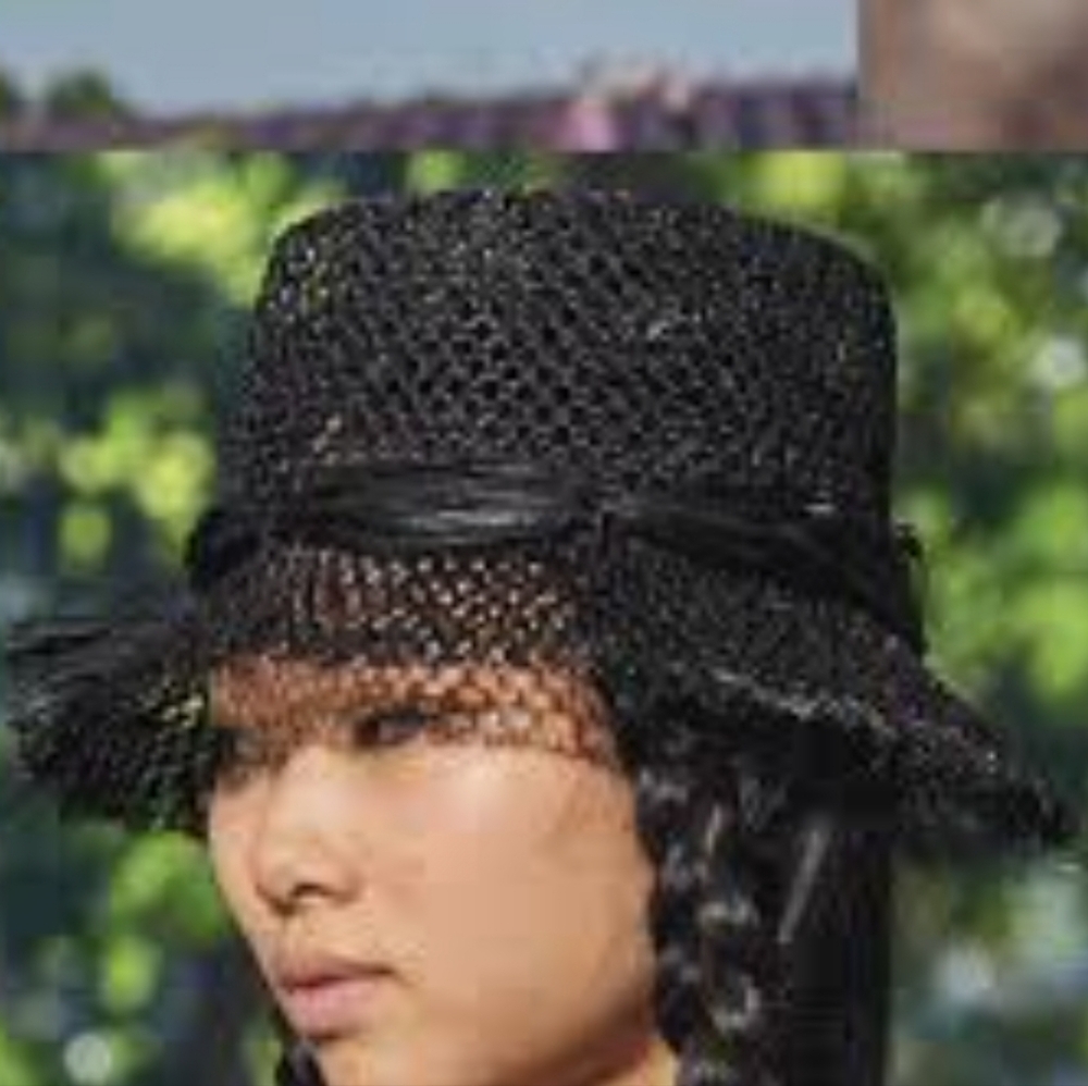 Dior Runway Hat Black 100% Paper Rare NWT Elegant Women's Hat Needs Steaming S/M - Picture 11 of 16